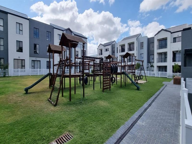 Modern Studio Apartment + Garage in popular Cederberg Estate in Haasendal - Photo 9