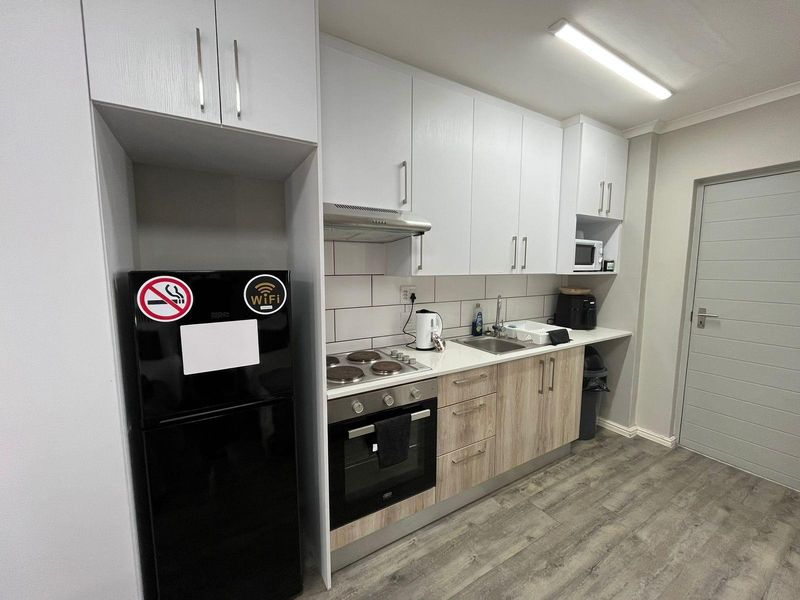 Modern Studio Apartment + Garage in popular Cederberg Estate in Haasendal - Photo 6