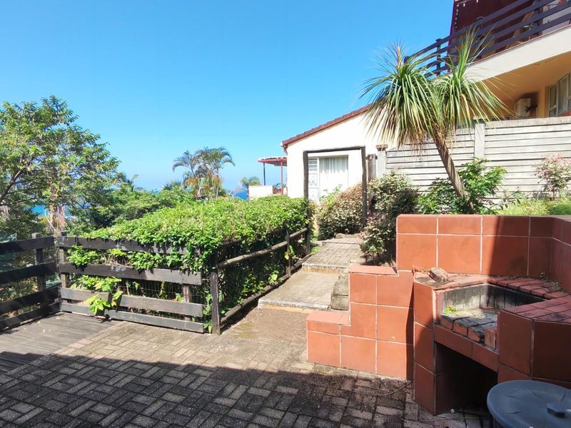 Fixer Upper Value Offering in Margate!  3 bedroom, 2 Bath townhouse - Photo 3