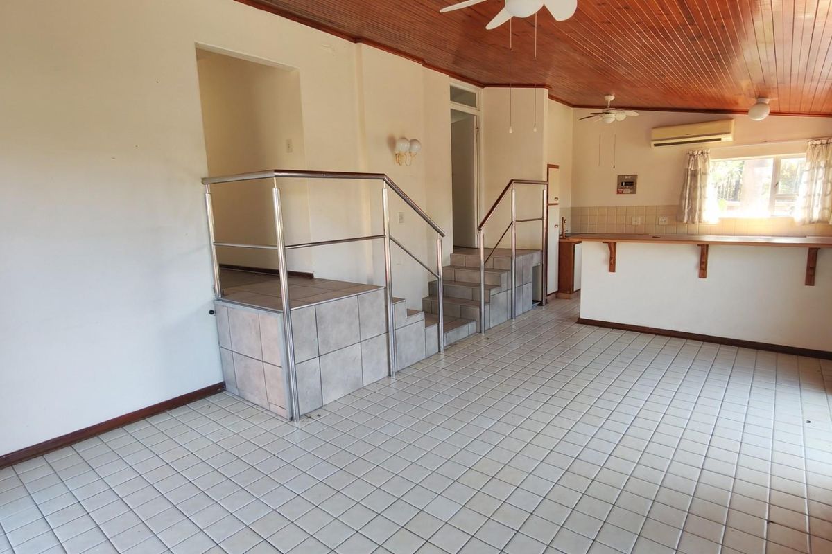 Fixer Upper Value Offering in Margate!  3 bedroom, 2 Bath townhouse - Photo 5