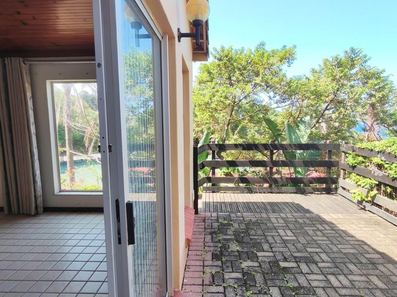 Fixer Upper Value Offering in Margate!  3 bedroom, 2 Bath townhouse - Photo 4