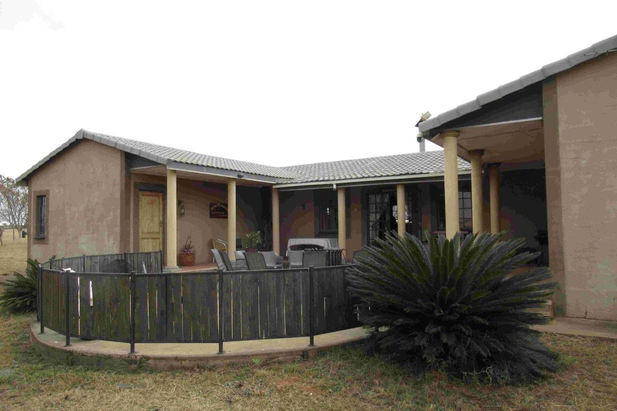 23HA PROPERTY FOR SALE IN NATURE RESERVE - Photo 5