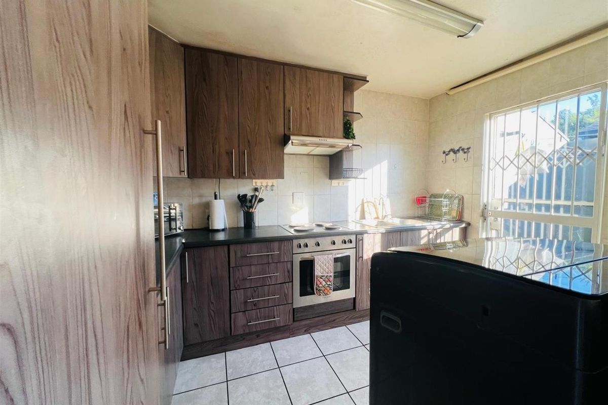 House for Sale in Sasolburg Central, Sasolburg - Photo 5