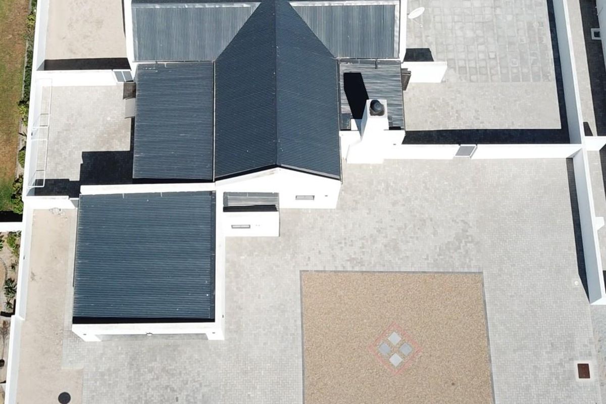 House For Sale in Atlantic Waves Estate, Laaiplek, Velddrif - Photo 2