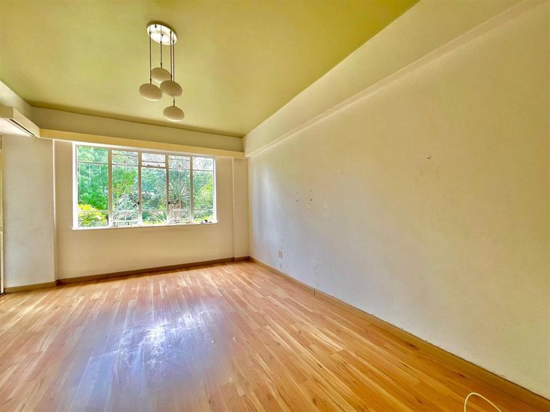 Apartment For Sale in Norwood, Johannesburg - Photo 5