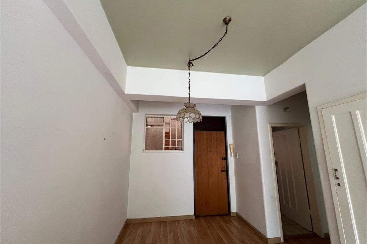 Apartment For Sale  in Norwood Johannesburg - Photo 4