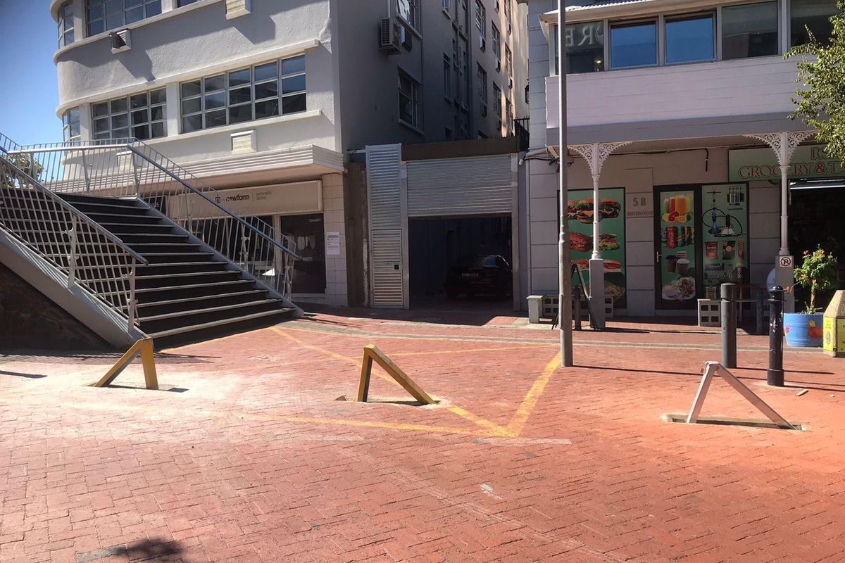 Two bedroom apartment with 2nd Income Earning Commercial Ground For Sale in Cape Town City Centre - Photo 3