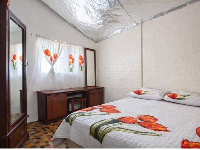 3 Bedroom Home for Sale - Ideal for Families or Investors - Photo 9