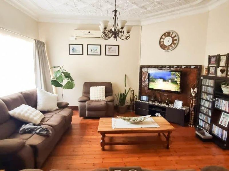 Well-Positioned 4-Bedroom Home with Flatlet in Delmas Central - Photo 3