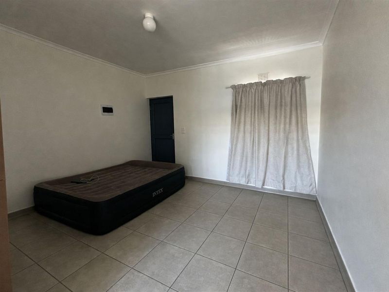 Very Neat 2-Bedroom Apartment  | Ideal for Homeowners or Investo - Photo 8