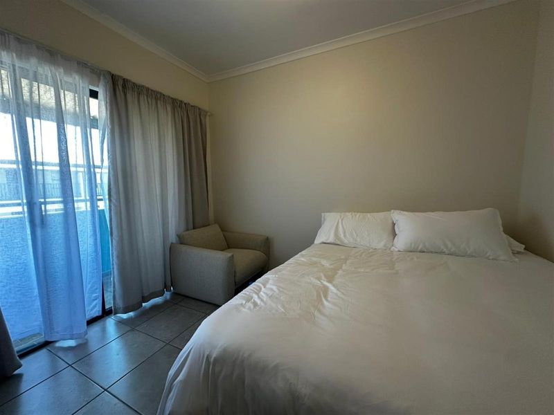 Very Neat 2-Bedroom Apartment  | Ideal for Homeowners or Investo - Photo 2