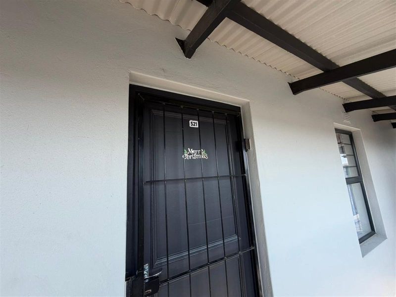 Very Neat 2-Bedroom Apartment  | Ideal for Homeowners or Investo - Photo 10