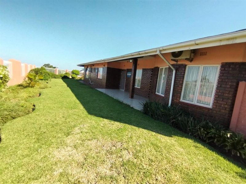 A Beautiful house for sale in Grantham Park, Empangeni - Photo 3