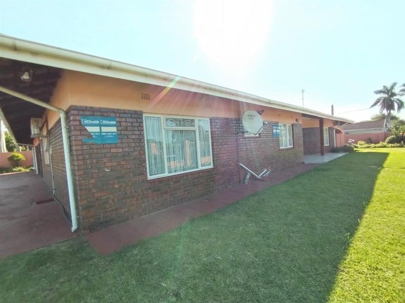 A Beautiful house for sale in Grantham Park, Empangeni - Photo 5