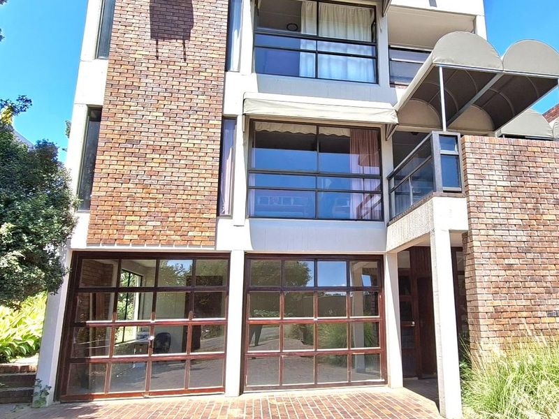 Exclusive Five-Level Luxury Residence with Panoramic Vaal River Views - Photo 2