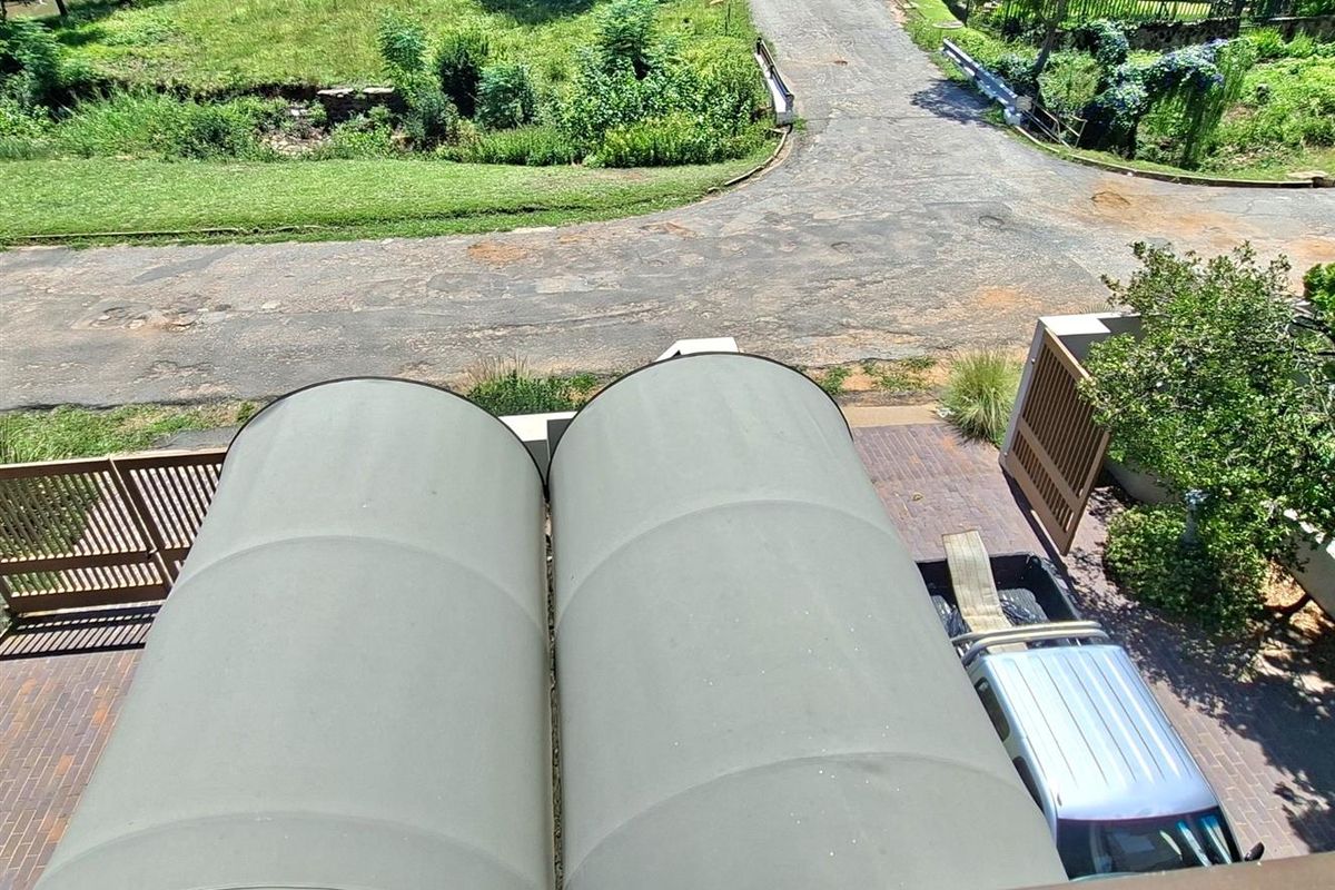 Exclusive Five-Level Luxury Residence with Panoramic Vaal River Views - Photo 5