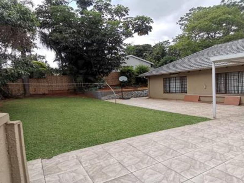 House For Sale in Glen Anil, Durban North, KwaZulu Natal - Photo 3