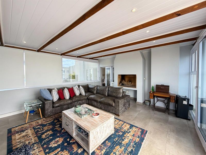 3 Bedroom Family Living with Exceptional Space and Versatility - Photo 5