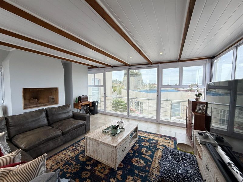 3 Bedroom Family Living with Exceptional Space and Versatility - Photo 9