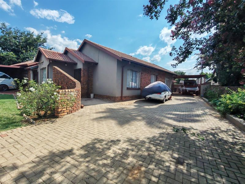 House For Sale in Mineralia, Middelburg - Photo 3