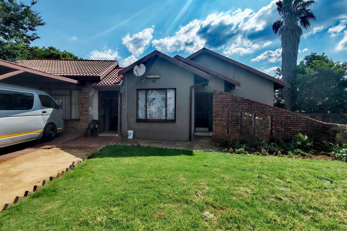 House For Sale in Mineralia, Middelburg - Photo 2