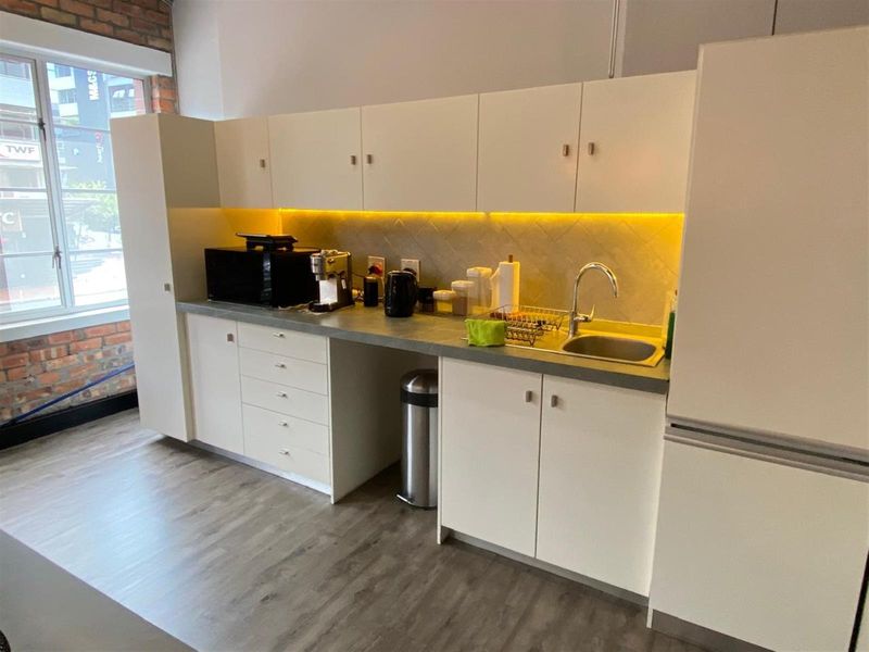 Office To Rent in De Waterkant, Cape Town - Photo 5