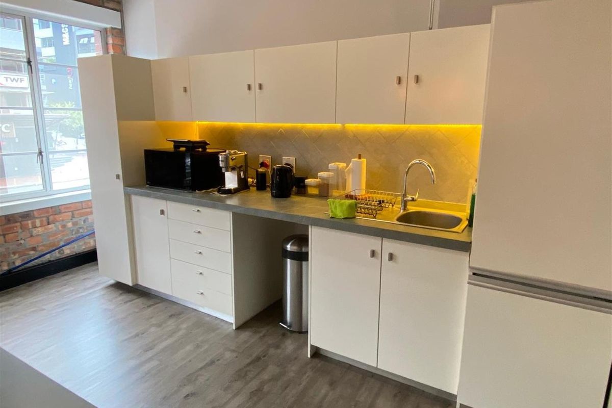 Office To Rent in De Waterkant, Cape Town - Photo 5