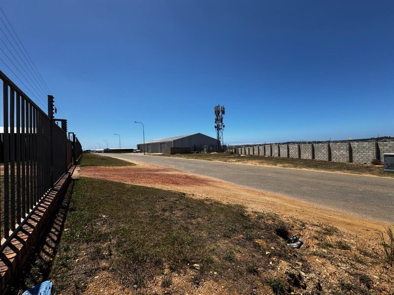 Development-Ready Industrial Stand in Prime N2 Industria  2,760 sqm Services and Plans in Place - Photo 3