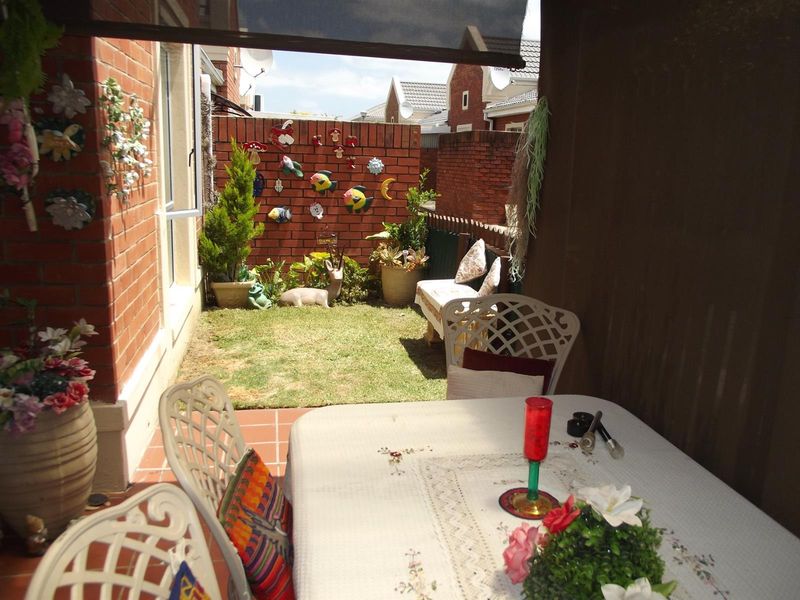 Spacious and Comfortable Living at Bergville Retirement Village, George, Garden Route - Photo 5