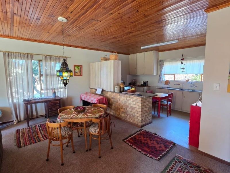 Coastal Charm and Comfort in a Prime Jeffreys Bay Location - Photo 4