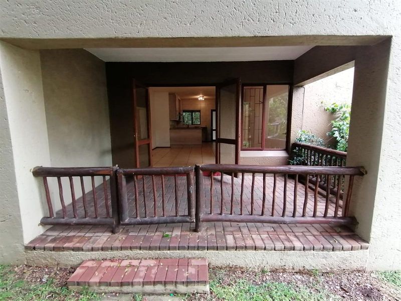 Two Bedroom Ground Floor Apartment For Sale in Riverglades Estate Jukskei Park - Photo 7