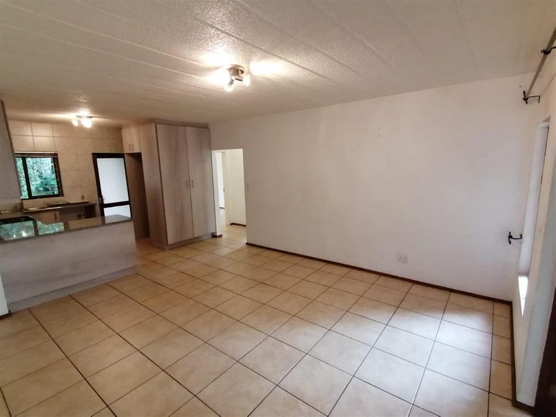 Two Bedroom Ground Floor Apartment For Sale in Riverglades Estate Jukskei Park - Photo 2