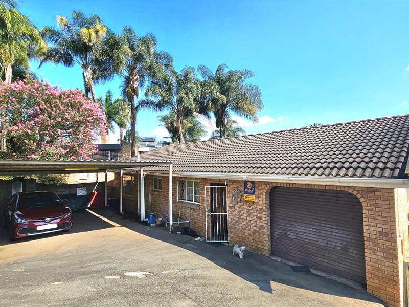 Solid 3-Bedroom Family Home with Elevated Views in Samanville - Photo 2