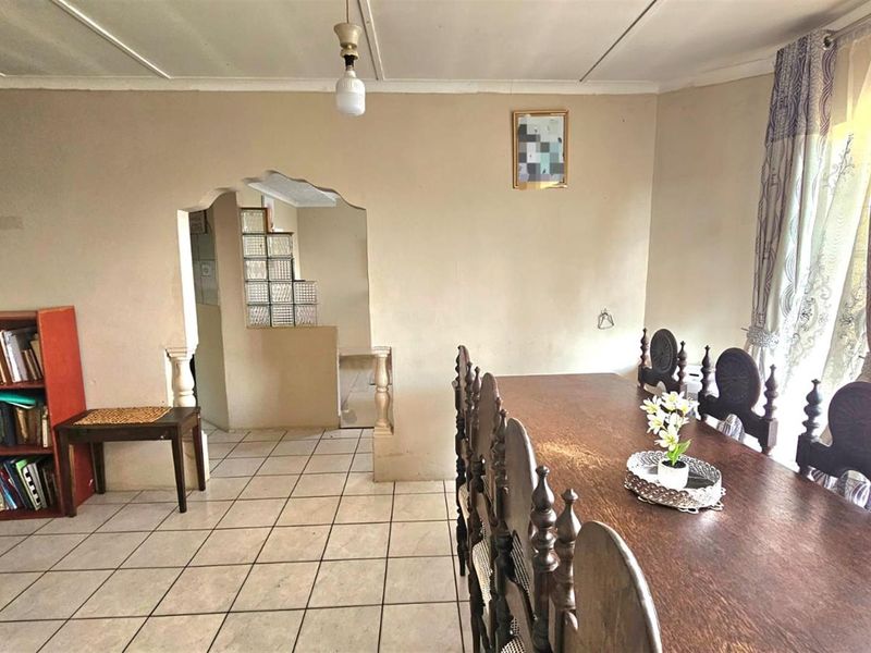 Solid 3-Bedroom Family Home with Elevated Views in Samanville - Photo 7