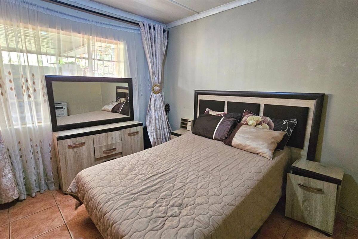 Solid 3-Bedroom Family Home with Elevated Views in Samanville - Photo 5