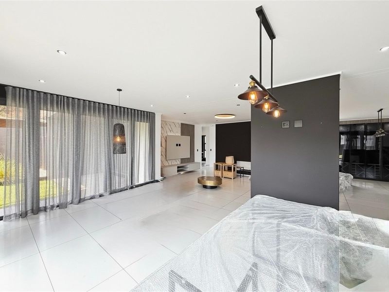 Contemporary Luxury Architectural Home in Helderfontein Estate - Photo 6