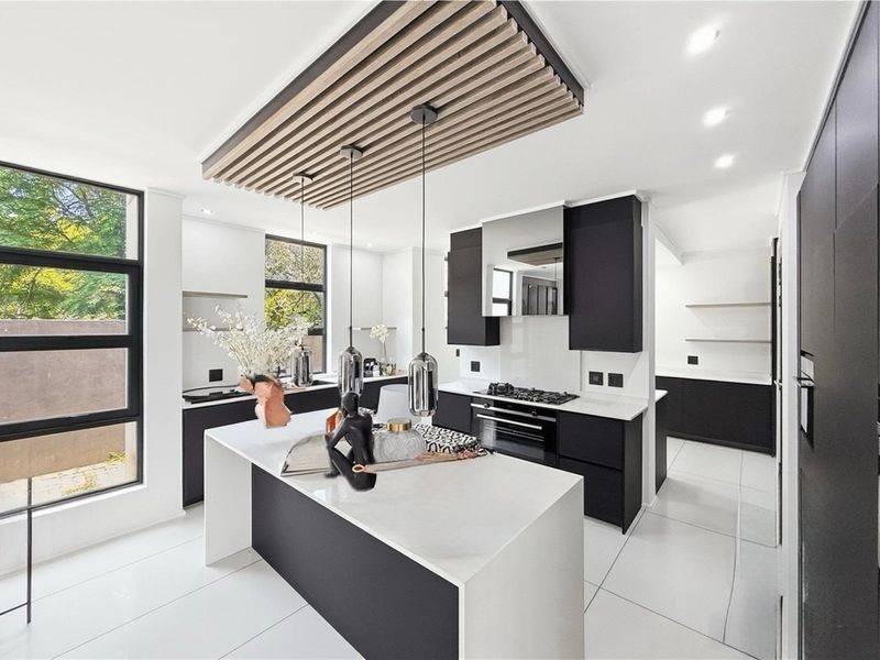 Contemporary Luxury Architectural Home in Helderfontein Estate - Photo 2