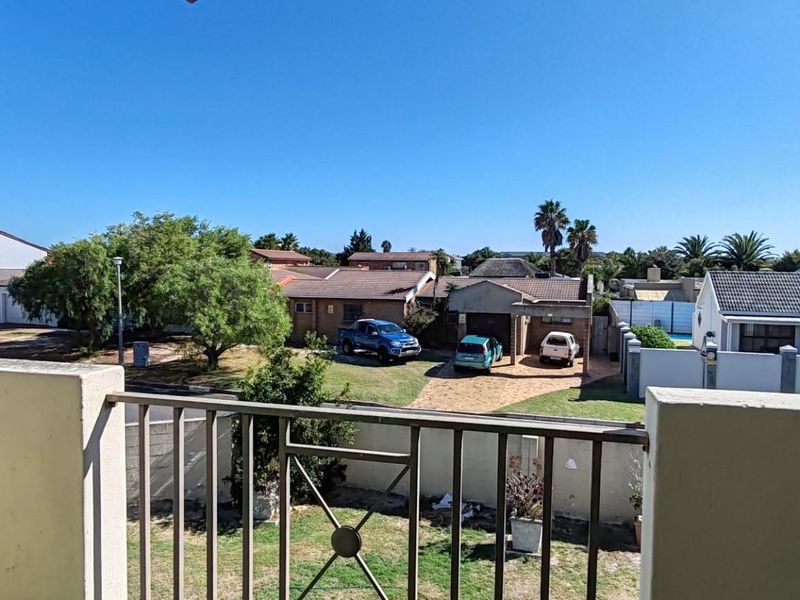 Modern First-Floor Corner Apartment in Sought-After Madison Square Gardens, Parklands - Photo 6