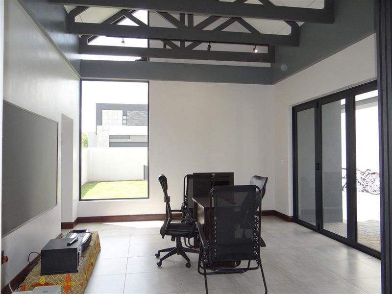 4 Bedroom House For Sale in Midstream Estate, Centurion - Photo 8
