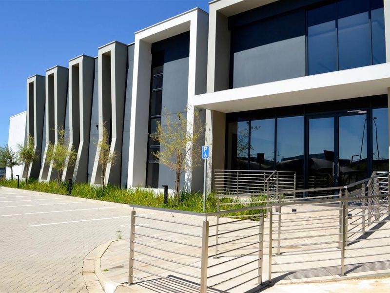 PREMIUM INDUSTRIAL FACILITY IN THE HEART OF GAUTENG, MODERN, WORLD CLASS, AN OPPORTUNITY FOR THE DIS - Photo 1