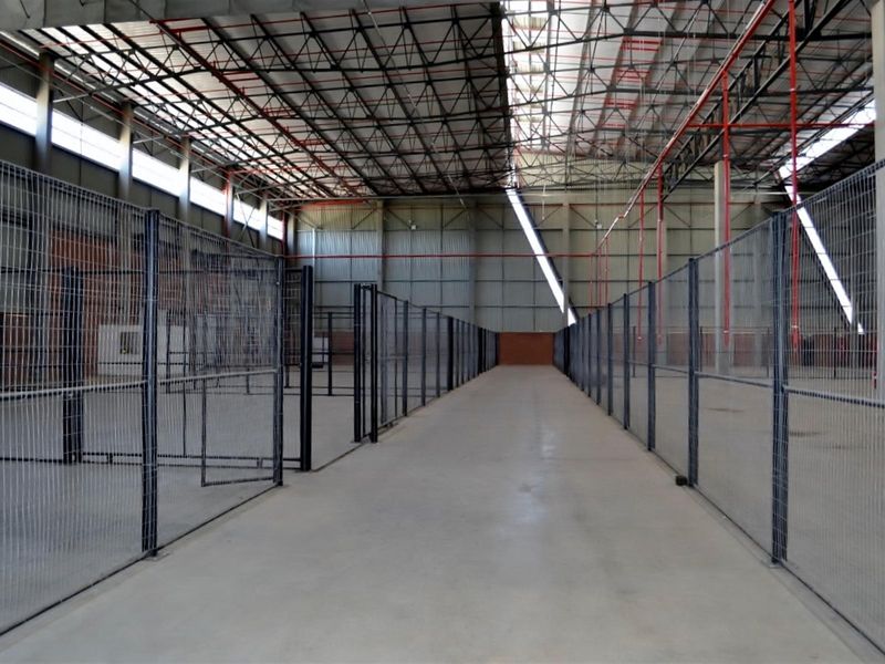 PREMIUM INDUSTRIAL FACILITY IN THE HEART OF GAUTENG, MODERN, WORLD CLASS, AN OPPORTUNITY FOR THE DIS - Photo 4