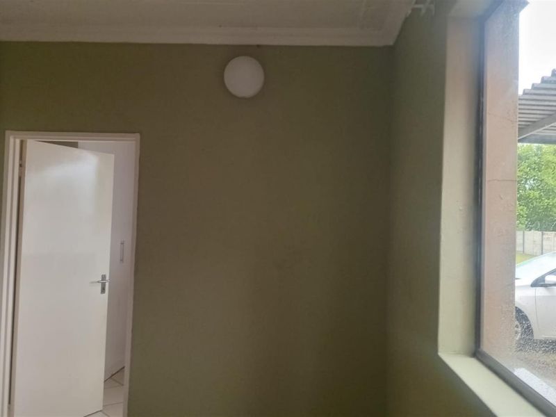 Apartment To Rent in Newcastle Central, Newcastle, KwaZulu Natal - Photo 3
