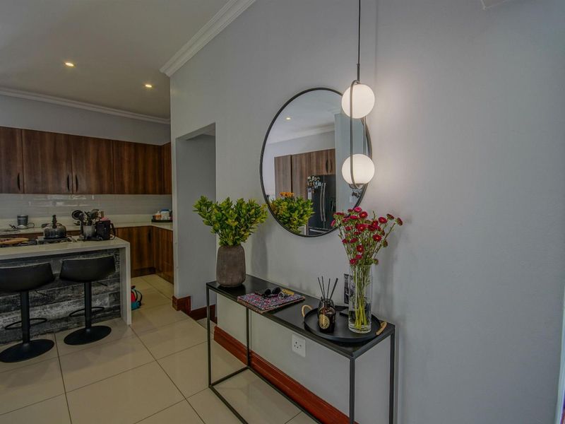 Stylish 3-Bedroom Home with Solar in Sought-After Estate! - Photo 8