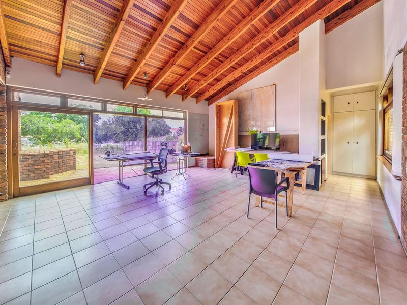 POTENTIAL POTENTIAL POTENTIAL!! DEVELOPERS DREAM PROPERTY - Photo 4