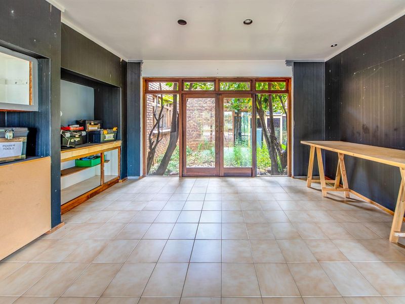 POTENTIAL POTENTIAL POTENTIAL!! DEVELOPERS DREAM PROPERTY - Photo 6