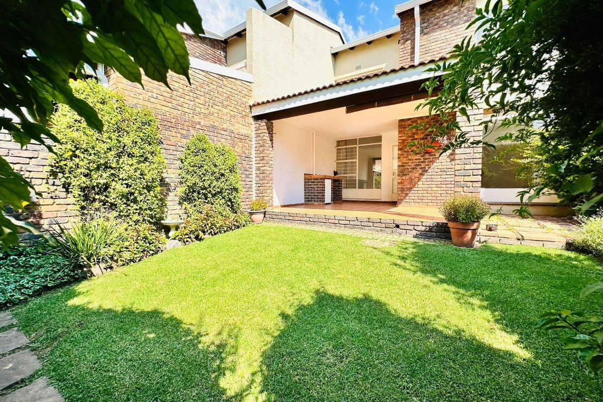 3 Bed Duplex Townhouse - Mill Hill - Photo 3