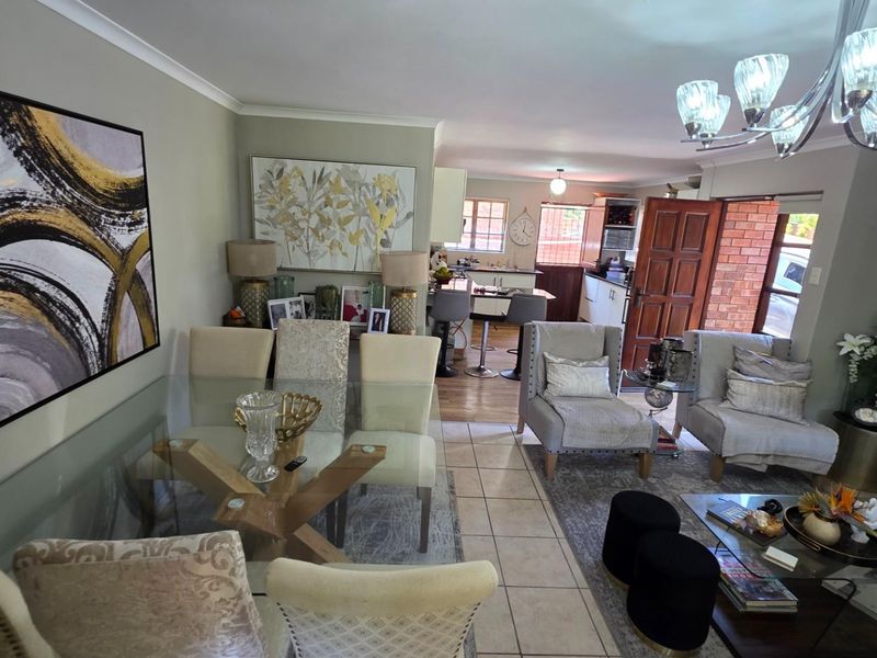 Picturesque 2 bedroom, 2 bathroom Townhouse For Sale with the Eco Estate - Photo 6