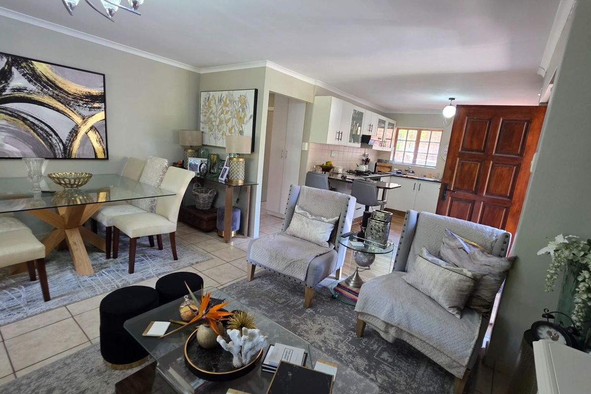 Picturesque 2 bedroom, 2 bathroom Townhouse For Sale with the Eco Estate - Photo 5