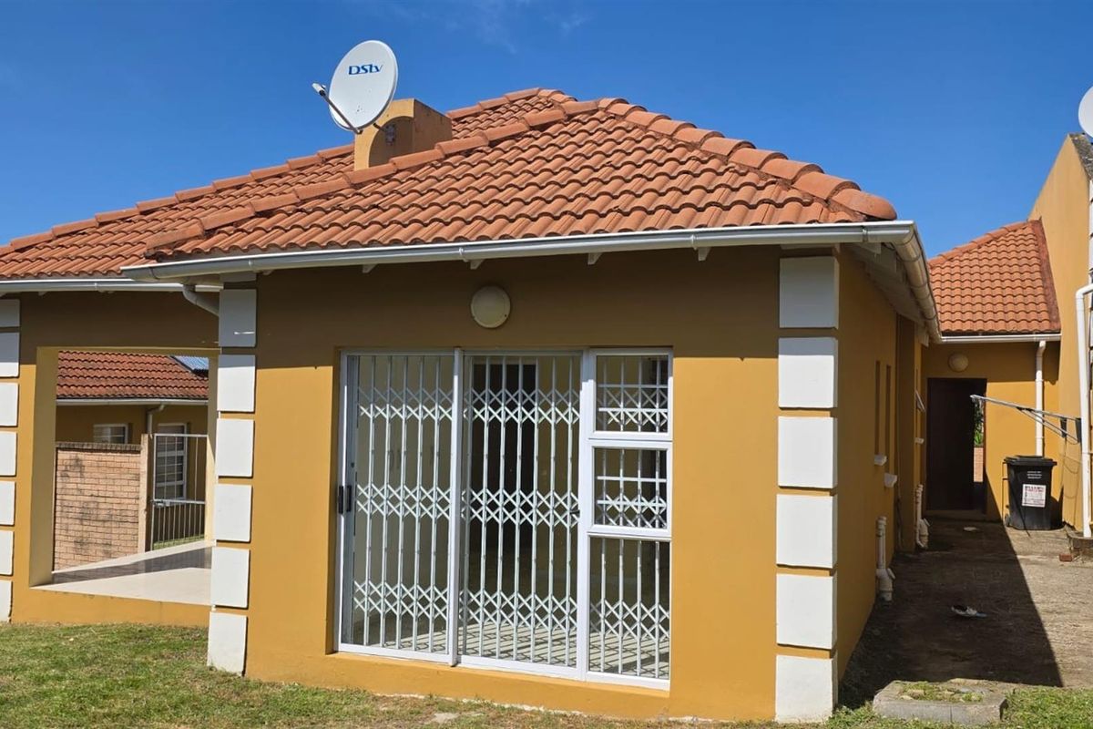 3-Bedroom Townhouse in Secure Gated Community - Photo 2