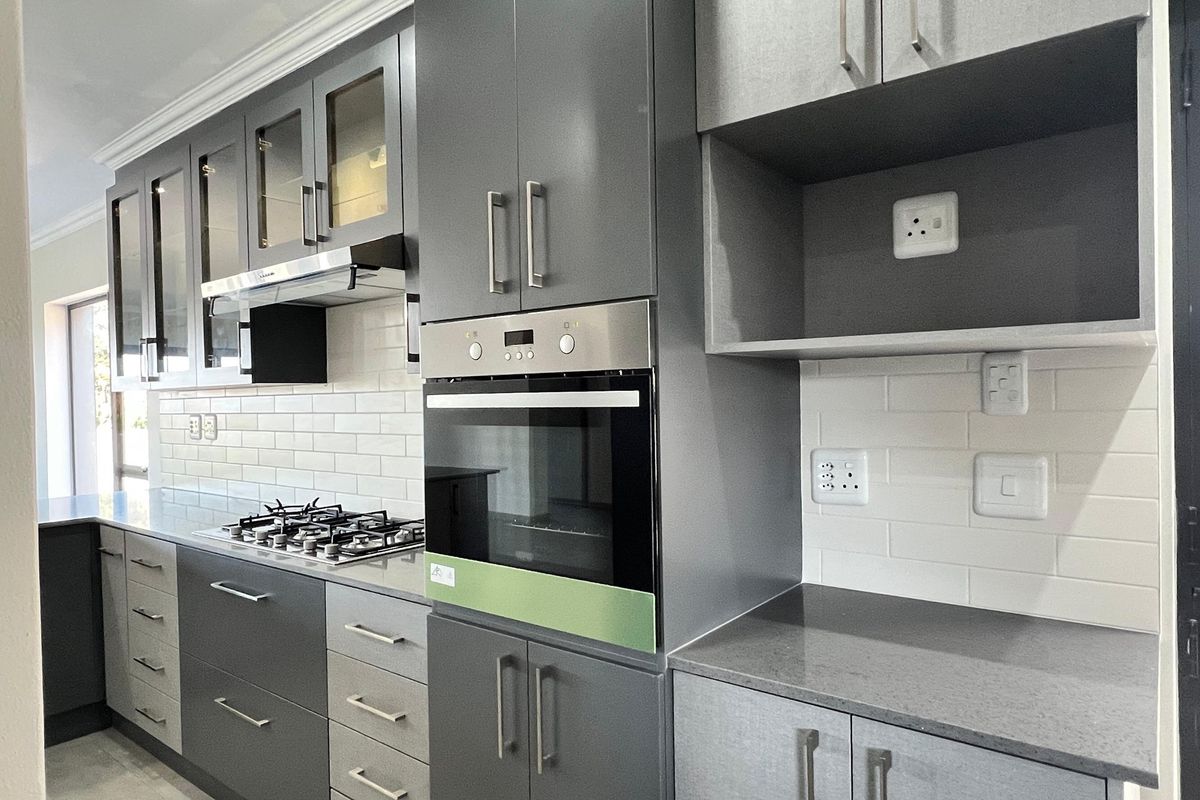 Masterpiece in Wavecrest Where Style Meets Comfort - Photo 5